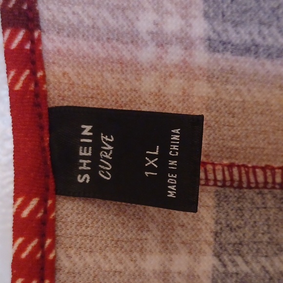 Shein curve dress - Picture 6 of 8